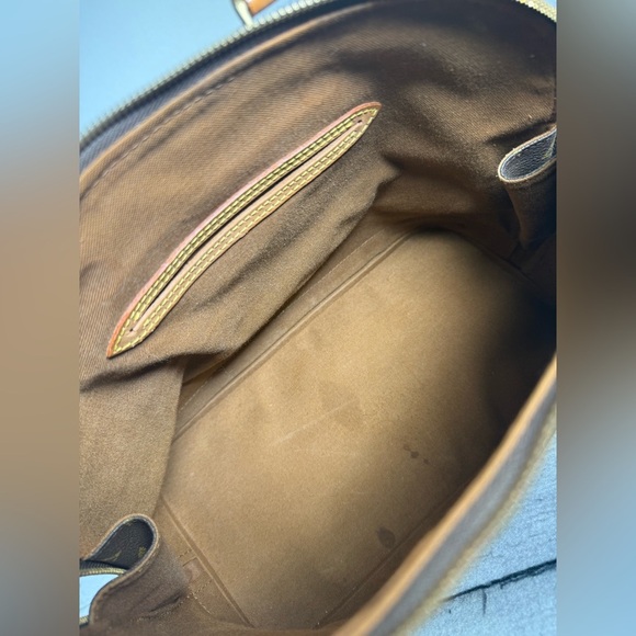 Louis Vuitton Alma Brown Canvas Monogram Leather Handbag - Picture 14 of 16